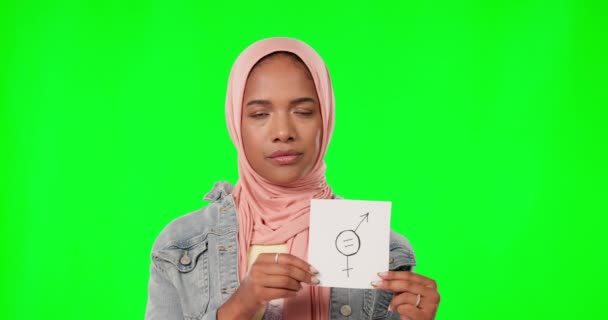 Pantalla Verde Igualdad Género Mujer Musulmana Con Signo Papel Símbolo — Vídeo de stock