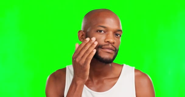 Creme Beleza Rosto Homem Negro Feliz Com Aplicação Colágeno Para — Vídeo de Stock