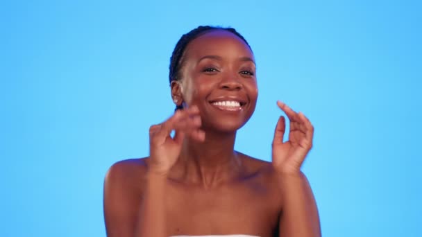 Kecantikan Wanita Kulit Hitam Tangan Studio Untuk Kesehatan Kebersihan Dan — Stok Video