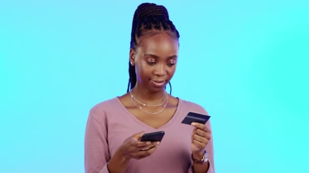 Credit Card Fraud Phone Scam Black Woman Anxiety Fintech Breach — Stock Video