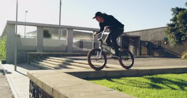 Sports Action Bmx Man Bike Energy Stunts Cycling Tricks City — Stock Video