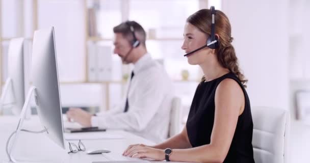 Call Center Mulher Rosto Computador Para Atendimento Cliente Vendas Telecomunicações — Vídeo de Stock