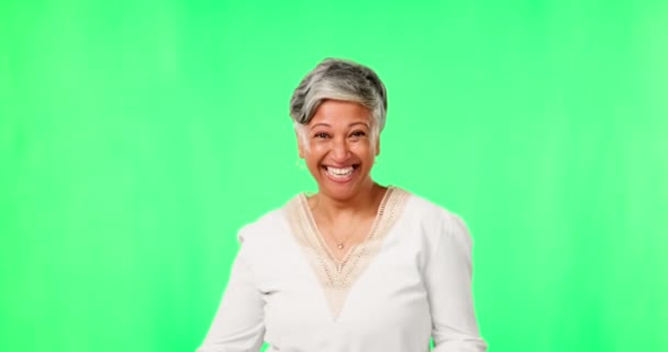 Ansikte Grön Skärm Och Senior Kvinna Med Ett Leende Dans — Stockvideo