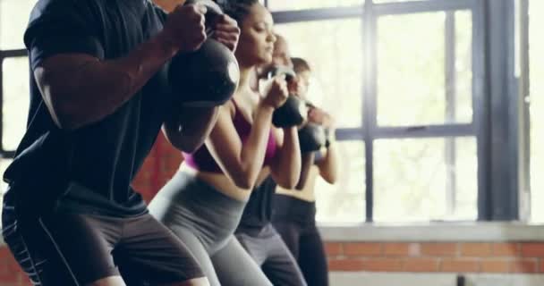 Fitness Squat Klasa Ludźmi Siłowni Treningu Zdrowia Pracy Zespołowej Wellness — Wideo stockowe