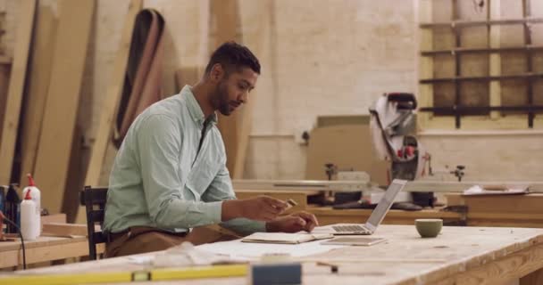 Ноутбук Письмо Празднование Плотником Мастерской Дизайна Творческий Проект Мбаппе Планируя — стоковое видео