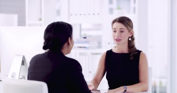 Apretón Manos Contratación Mujer Negocios Feliz Una Entrevista Trabajo Proceso — Vídeo de stock