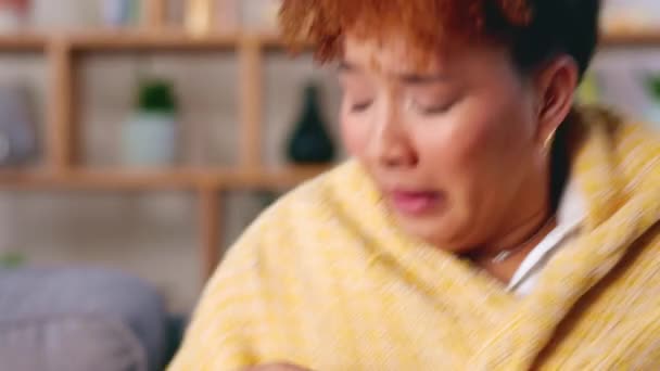 Sick Tissue Woman Living Room Sneeze Stress Virus Health Illness — Stock Video