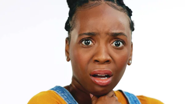 Πρόσωπο Φόβος Σοκαρισμένος Ανήσυχος Και Ανήσυχος Μια Μαύρη Γυναίκα Στο — Φωτογραφία Αρχείου