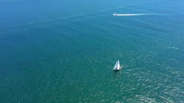 Drone Voyage Été Avec Yacht Dans Océan Pour Voile Liberté — Video