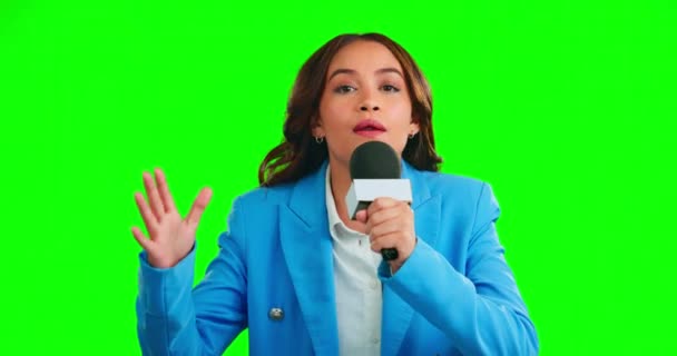 Pantalla Verde Micrófono Rostro Mujer Estudio Con Emisión Mensaje Noticias — Vídeos de Stock