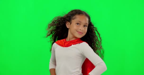 Mädchen Kind Held Und Grüne Leinwand Mit Gesicht Lächeln Und — Stockvideo