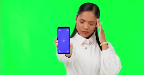 Teléfono Pantalla Verde Dolor Cabeza Con Mujer Negocios Marcadores Seguimiento — Vídeo de stock