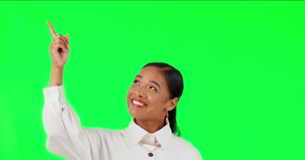 Zielony Ekran Wskazując Kobieta Biznesie Uśmiechem Informacji Makiety Ogłoszenia Lub — Wideo stockowe