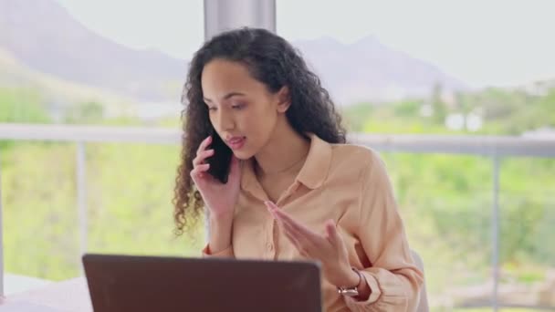 Llamada Telefónica Computadora Mujer Negocios Para Soporte Virtual Networking Asesoramiento — Vídeos de Stock