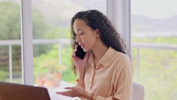 Telefone Chamada Laptop Mulher Trabalham Partir Apoio Domiciliar Redes Conselhos — Vídeo de Stock