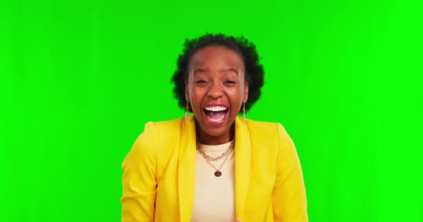 Sorprendido Feliz Negocio Con Mujer Negra Pantalla Verde Para Las — Vídeos de Stock