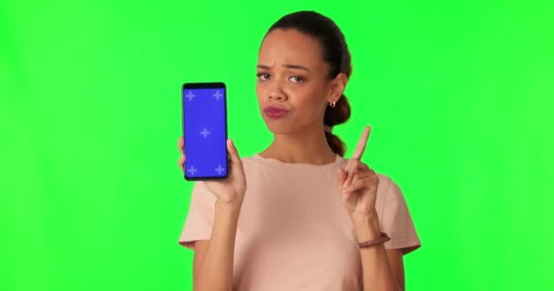 Зелений Екран Телефон Жінка Стикається Тремтить Пальцем Поганий Вибір Рішення — стокове відео