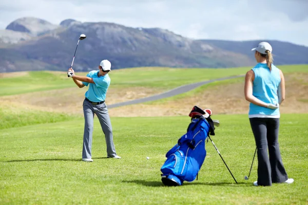 Swing Man Golfer Playing Golf Fitness Workout Exercise Drive Green — Stock Photo, Image