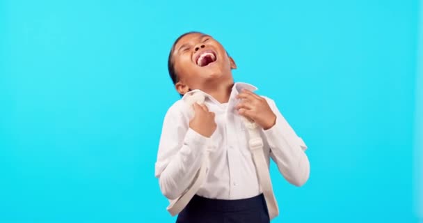 Gülen Mutlu Okul Eğitim Öğrenim Için Mavi Bir Geçmişi Olan — Stok video