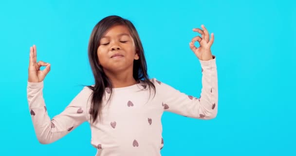 Pokój Dziewczyna Dziecko Zrelaksować Joga Fitness Radością Szczęście Wellness Tle — Wideo stockowe