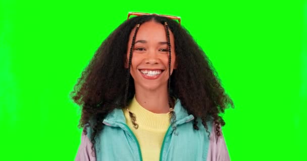 Kadın Yüz Komedyen Yeşil Ekranda Gülüyor Espri Moda Arka Planda — Stok video