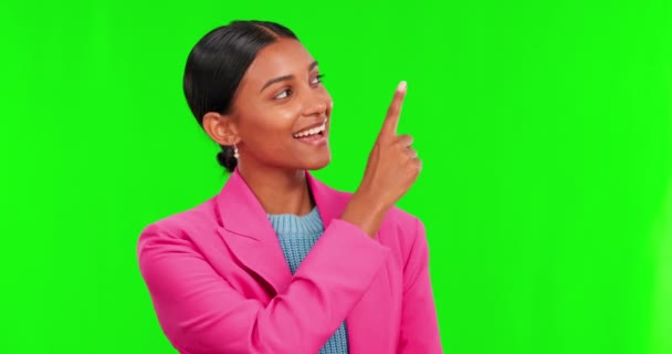 Жінка Зелений Екран Портрет Вказуючи Вибір Опцію Або Професійне Рішення — стокове відео
