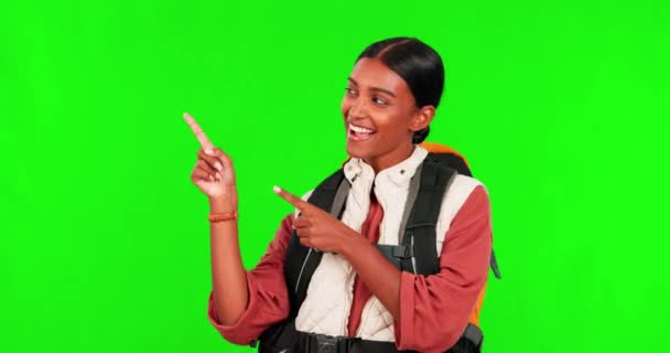 Wędrówki Uśmiech Prezentacja Kobietą Zielonym Tle Ekranu Studio Zbadania Dla — Wideo stockowe