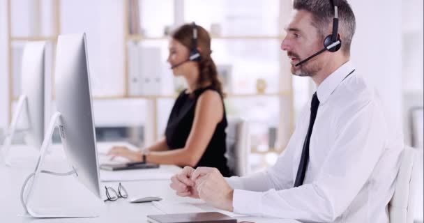 Business Man Crm Online Call Center Worker Company Desk Web — стоковое видео