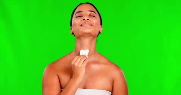 Mulher Tela Verde Gua Sha Para Massagem Pescoço Cuidados Com — Vídeo de Stock