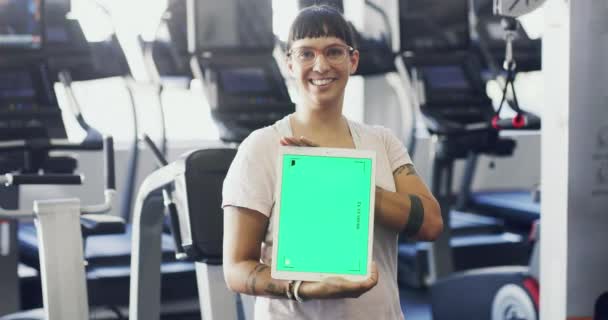 Pantalla Verde Éxito Mujer Entrenadora Personal Tableta Para Espacio Comercialización — Vídeos de Stock