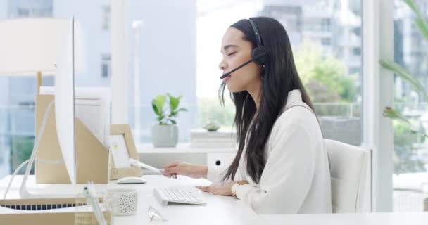 Business Woman Call Center Consulting Computer Customer Service Support Telemarketing — Stock Video