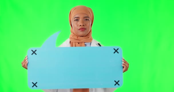 Мусульманская Женщина Доктор Портрет Речи Пузырь Объявлением Здравоохранения Связи Хиджаб — стоковое видео