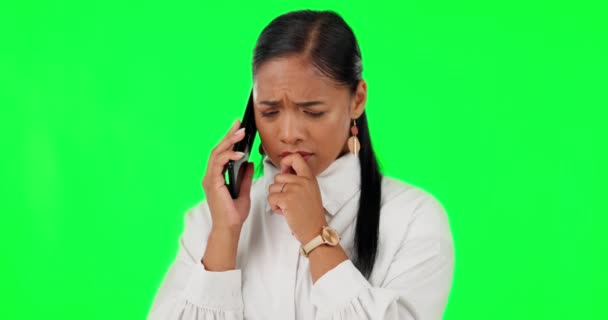 Yeşil Ekran Telefon Üzüntüden Ağlayan Bir Kadın Ölümden Korkan Bir — Stok video