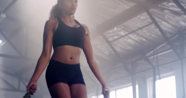 Fitness Skákání Lano Nebo Dívka Tréninku Cvičení Nebo Skákání Cvičení — Stock video