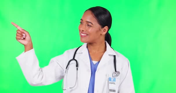 绿色屏幕 医生或妇女保健信息 常见问题或健康保险清单 医护人员或护士的笑脸 展示工作室背景下的诊所服务 — 图库视频影像