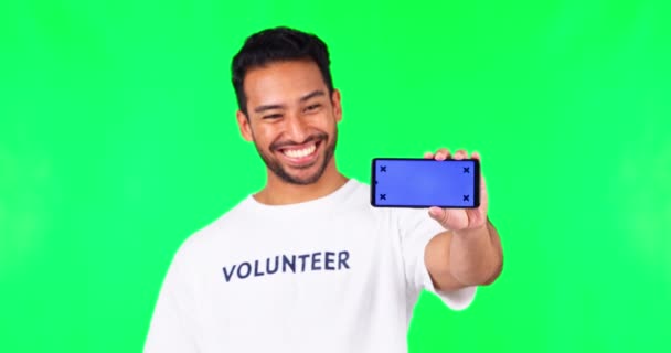 Tela Verde Feliz Homem Com Maquete Telefone Para Voluntariado Caridade — Vídeo de Stock