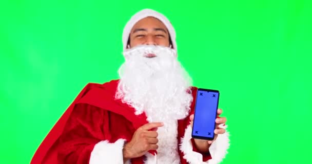 Чувак Санта Макет Телефона Зеленом Экране Рождественской Рекламы Фоне Студии — стоковое видео