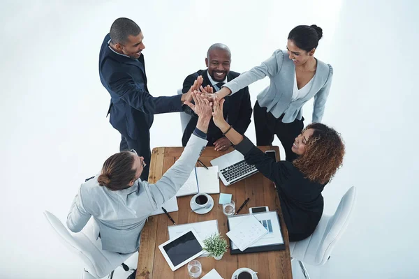Alto Cinco Feliz Acima Pessoas Negócios Reunião Com Apoio Trabalho — Fotografia de Stock