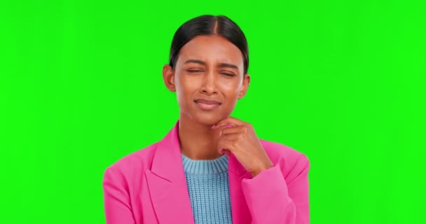 緑のスクリーンスタジオの女性による質問 またはなぜモックアップの背景にある混乱 何とインドの女性の肖像画アイデア 選択または問題解決計画 Emojidex 絵文字デックス — ストック動画