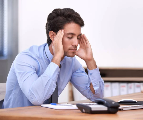 Ból Głowy Biznesmen Stres Związany Karierą Biurze Niepokój Upadłościowy Zmęczony — Zdjęcie stockowe