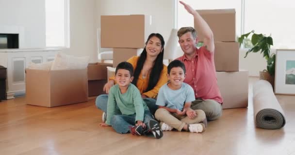 Bonne Famille Immobilier Maison Neuve Pour Investissement Immobilier Hypothécaire Prêt — Video