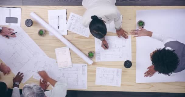 Деловые Люди Архитекторы Работающие Скоростью Свыше Пишут Офисном Собрании Архитектура — стоковое видео