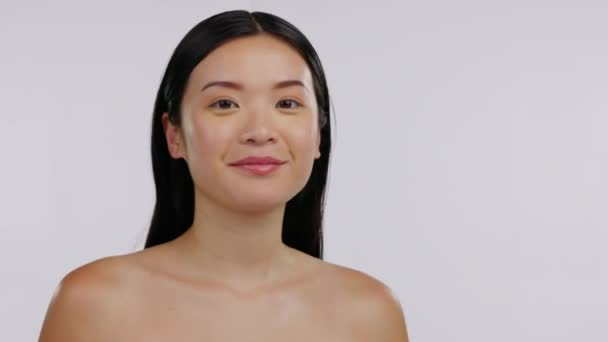 Asiatische Frau Schmollmund Gesicht Und Schönheit Hautglühen Mit Tanz Und — Stockvideo