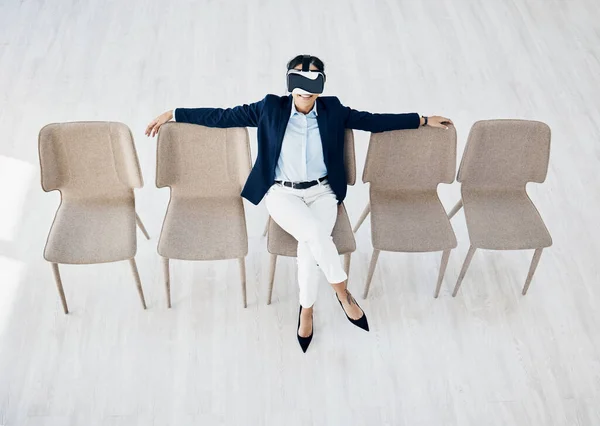 Gafas Silla Con Mujer Negocios Sala Espera Software Recursos Humanos —  Fotos de Stock