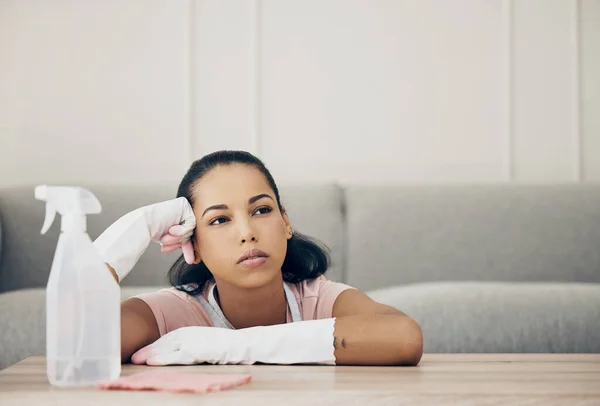 Psychische Gesundheit Denken Und Putzen Wohnzimmer Ihres Hauses Burnout Oder — Stockfoto