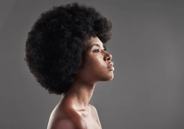 Cuidado Piel Mujer Negra Fondo Estudio Para Cosméticos Belleza Confianza — Foto de Stock