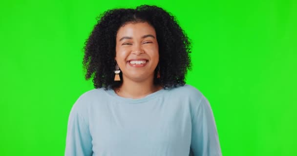 Riso Retrato Menina Com Piada Tela Verde São Felizes Fundo — Vídeo de Stock