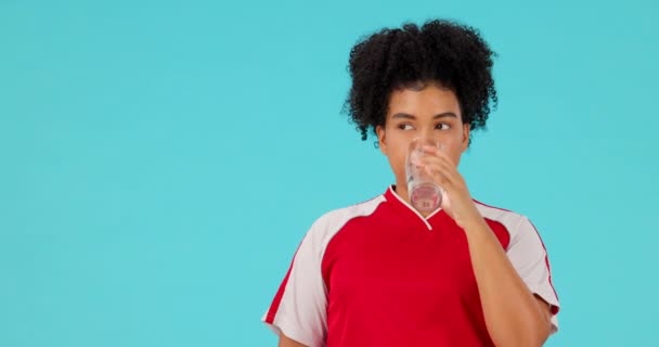 Spor Hareketi Mutlu Kadın Içme Suyu Susuzluk Sağlığı Promosyon Reklam — Stok video