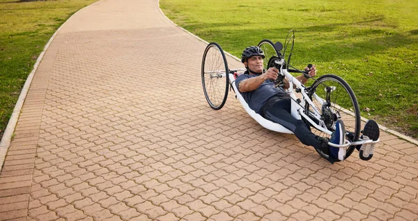 Jazda Rowerze Niepełnosprawność Wyzwanie Człowiekiem Rower Upośledzeniem Treningu Sportu Fitness — Zdjęcie stockowe