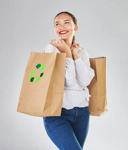 Logo Recyklingu Środowisko Kobieta Torbą Zrównoważony Rozwój Zakupami Izolowane Białym — Zdjęcie stockowe